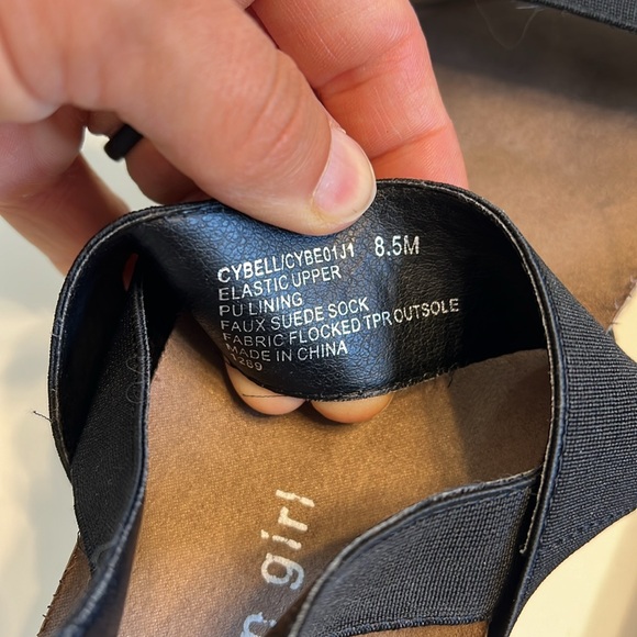 Madden Girl Used platform sandals - Picture 5 of 5